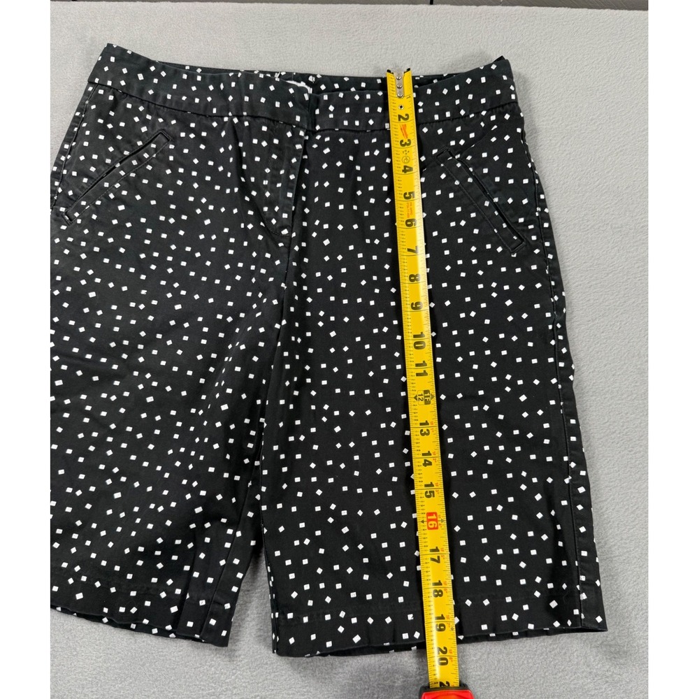 IZOD Golf Womens Shorts Size 8 Black White Geometric Bermuda Preppy Stretch - Picture 8 of 12